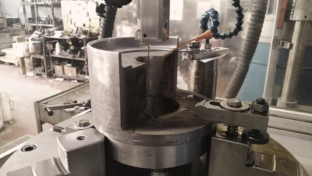 particolare lavorazione meccanica Officina meccanica FV Castenaso Bologna